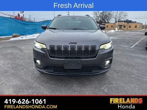 Used 2020 Jeep Cherokee Latitude Plus image 8