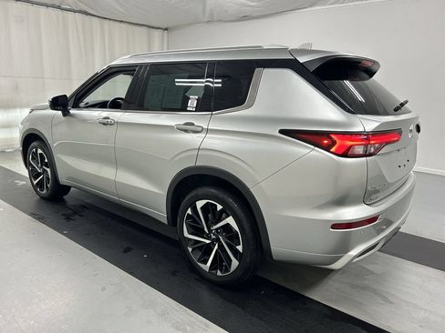 Used 2023 Mitsubishi Outlander SEL AWD/4WD image 7