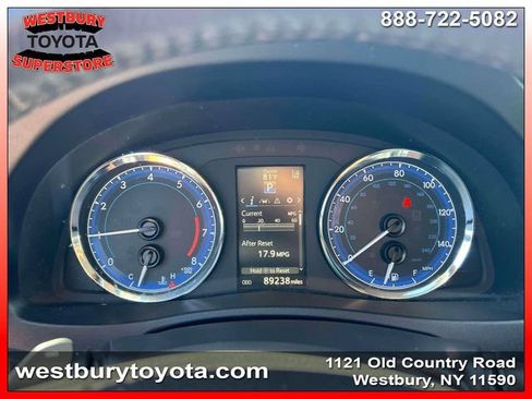 Used 2018 Toyota Corolla SE w/ Carpet Mat Package (TMS) FWD image 25