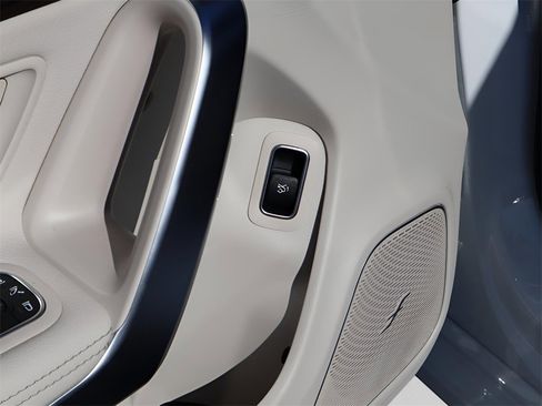 New 2026 Mercedes-Benz CLA 250 4MATIC image 13