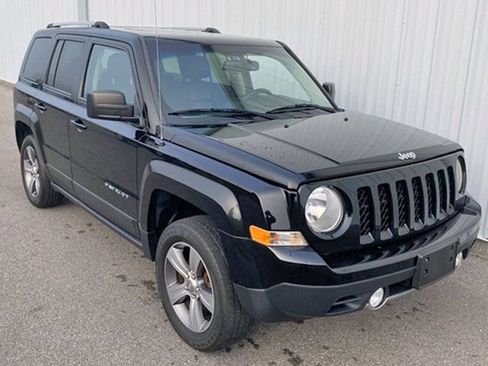 Used 2017 Jeep Patriot High Altitude image 3