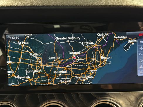 Used 2017 Mercedes-Benz E 300 4MATIC image 33