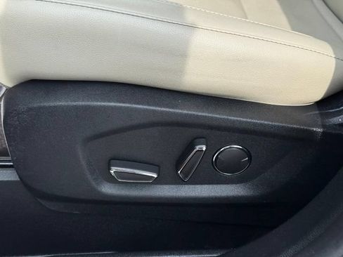 Used 2019 Ford Edge Titanium w/ Cold Weather Package AWD/4WD image 19