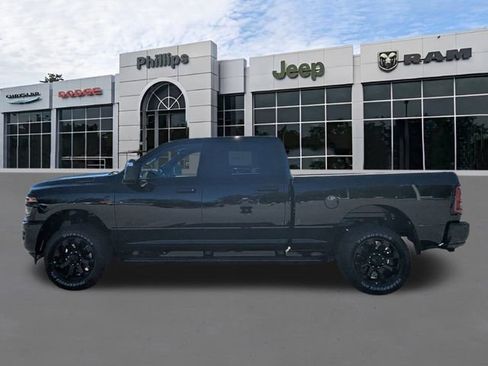 New 2026 RAM 2500 Big Horn AWD/4WD image 7