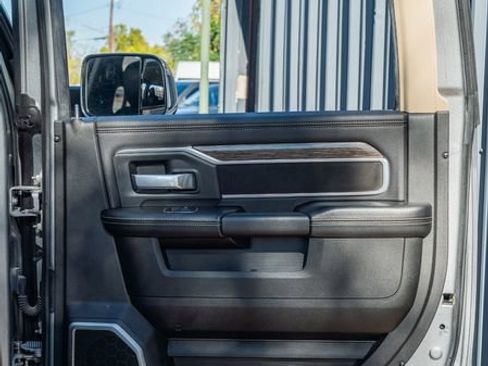 Used 2020 RAM 2500 Laramie image 40