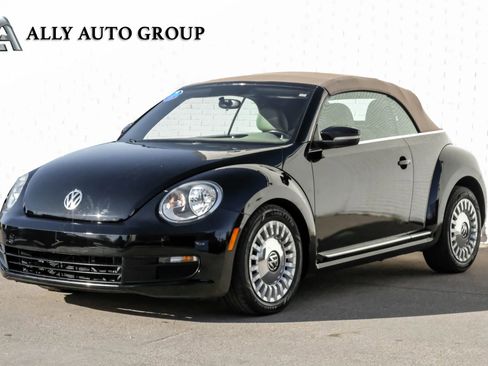 Used 2014 Volkswagen Beetle 1.8T image 1
