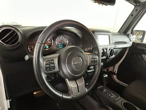 Used 2017 Jeep Wrangler Unlimited Sport AWD/4WD image 14
