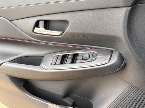 New 2026 Nissan Sentra SR FWD image 19