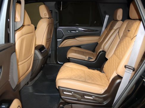 Used 2022 Cadillac Escalade Sport w/ Touring Package image 63