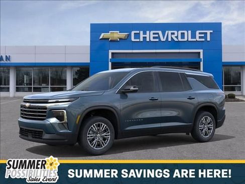 New 2026 Chevrolet Traverse LT w/ Driver Confidence Package FWD image 2