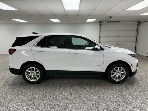 Used 2024 Chevrolet Equinox LT AWD/4WD image 9