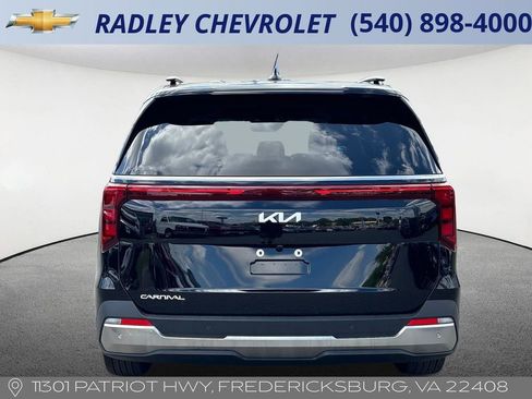Used 2026 Kia Carnival SX FWD image 18