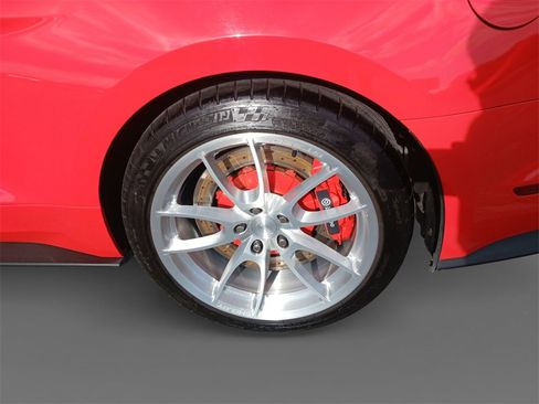 Used 2016 Ford Mustang Shelby GT350 w/ Technology Package image 34