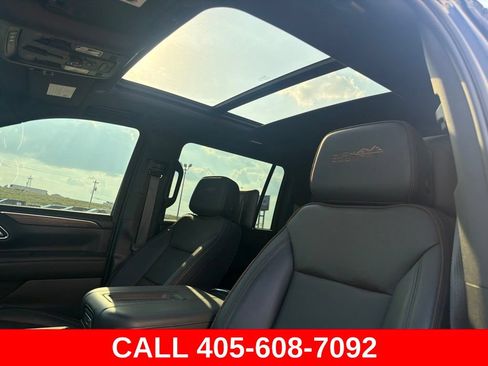 Used 2024 Chevrolet Suburban High Country w/ Advanced Technology Package AWD/4WD image 10