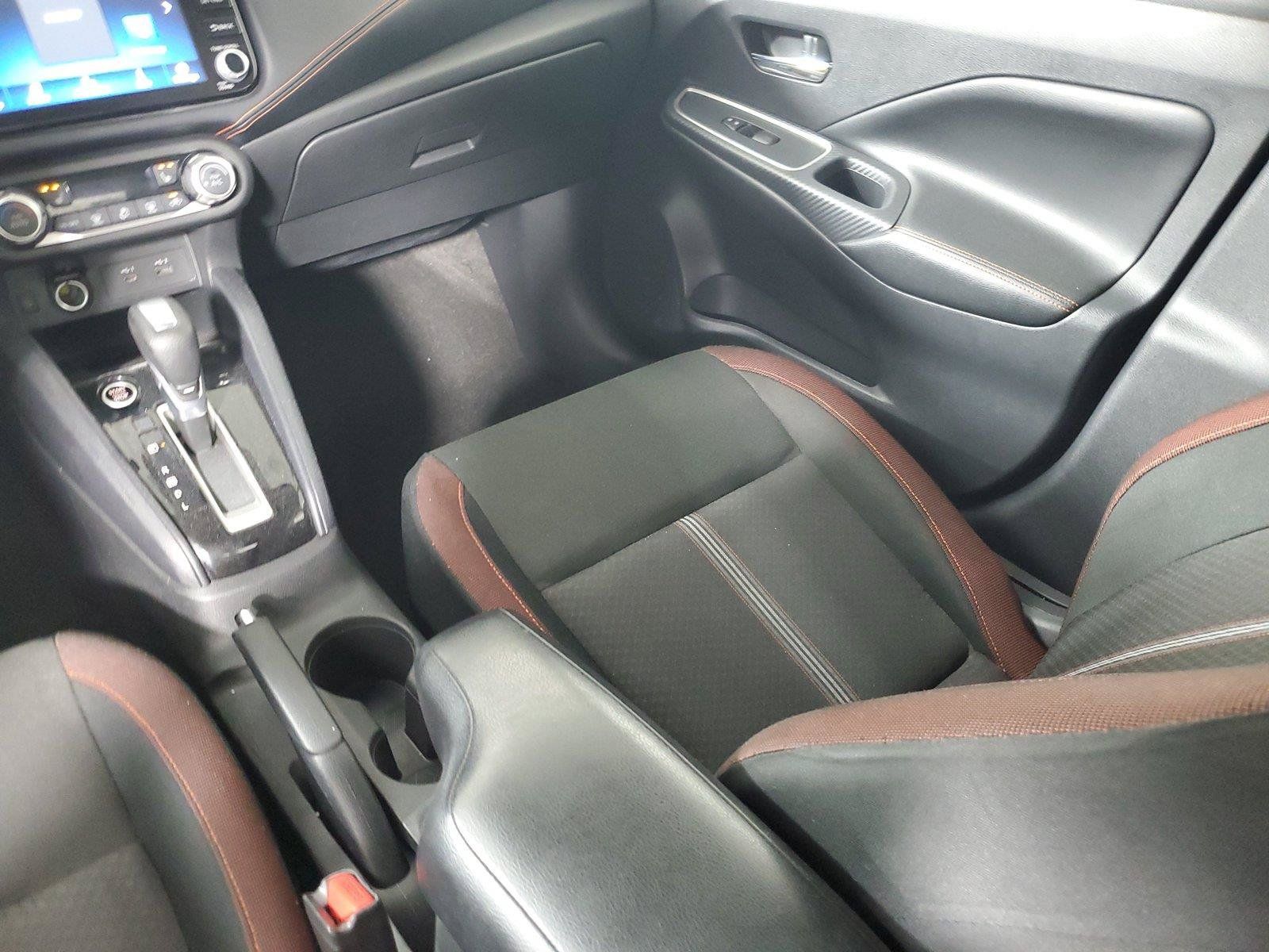 Used 2025 Nissan Versa SR FWD image 16