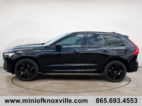 Used 2023 Volvo XC60 B5 Plus AWD/4WD image 6
