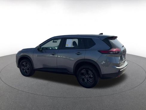 Used 2026 Nissan Rogue SV AWD/4WD image 10