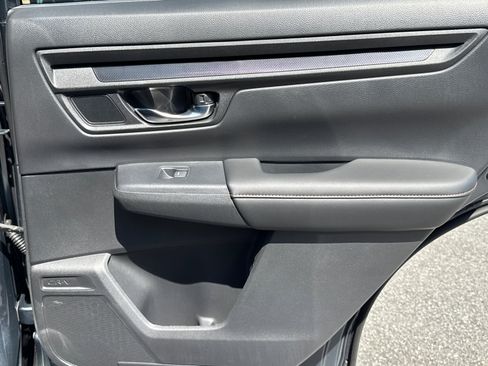 Used 2025 Honda CR-V Sport-L image 16