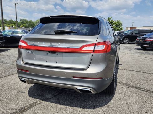 Used 2016 Lincoln MKX Reserve FWD image 6