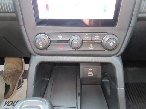 Used 2025 Ford Ranger XL RWD image 25