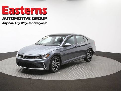 Used 2025 Volkswagen Jetta SE FWD image 54