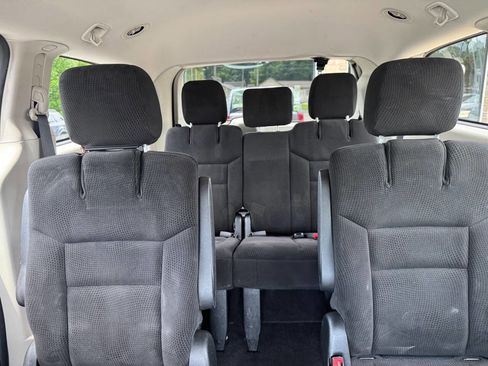 Used 2016 Dodge Grand Caravan SXT image 23