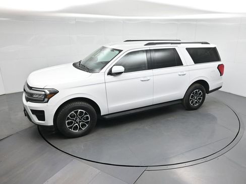 Used 2024 Ford Expedition Max XLT image 46