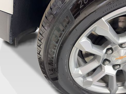 Used 2025 Chevrolet Tahoe LT image 92