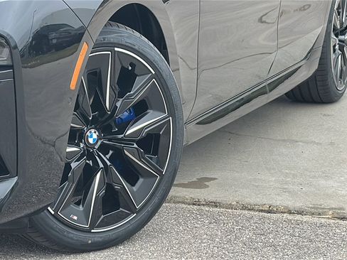 New 2026 BMW 740i image 3