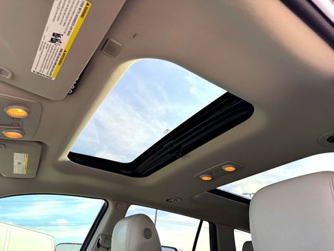 Used 2017 Buick Enclave Premium w/ Experience Buick Package image 14