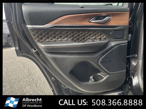 Used 2023 Jeep Grand Cherokee Summit w/ Adv Protech Group IV image 14