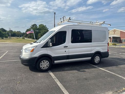 Used 2018 Ford Transit 150 XLT RWD image 10