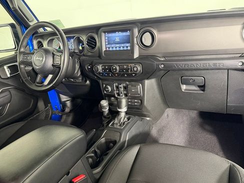 Used 2023 Jeep Wrangler Unlimited w/ Cold Weather Group AWD/4WD image 20