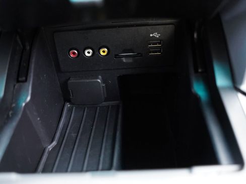 Used 2014 Ford Explorer Base image 27