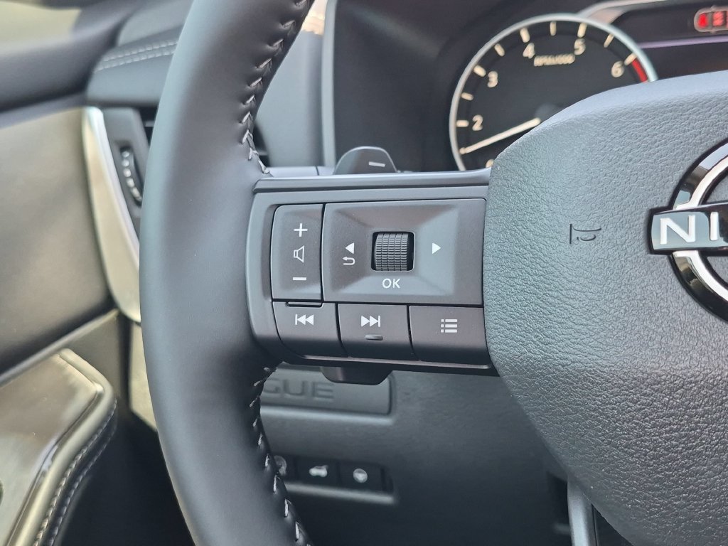 New 2026 Nissan Rogue Dark Armor FWD image 25
