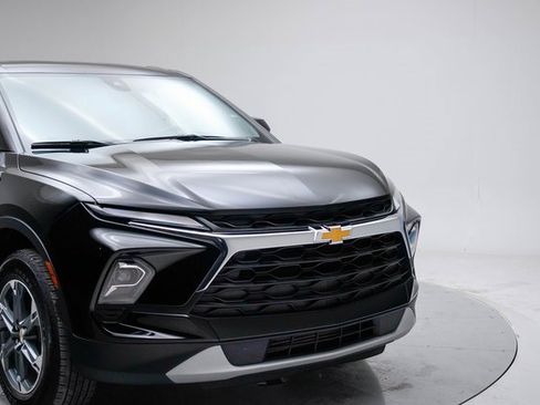 Used 2025 Chevrolet Blazer LT image 12