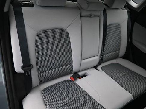 Used 2022 Hyundai Kona SE image 37