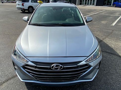 Used 2020 Hyundai Elantra SE FWD image 8