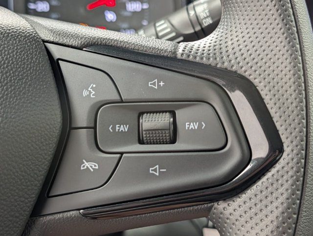 New 2026 Chevrolet Trax LS w/ LS Convenience Package FWD image 19
