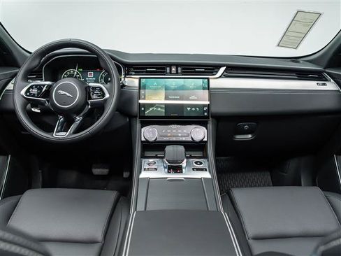 New 2025 Jaguar F-PACE R-Dynamic S AWD/4WD image 19