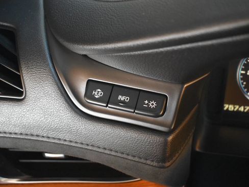 Used 2015 Cadillac Escalade Premium image 55