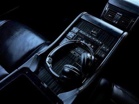 Used 2014 Lexus LS 600h L image 36