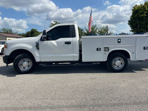 Used 2022 Ford F250 XL w/ Power Equipment Group RWD image 5