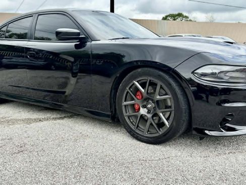 Used 2018 Dodge Charger R/T Scat Pack image 3