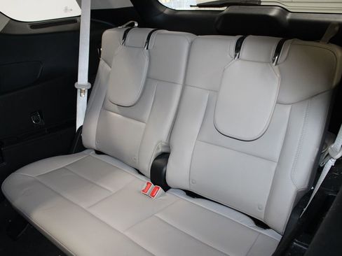 Used 2021 Ford Explorer Limited w/ Equipment Group 301A image 19