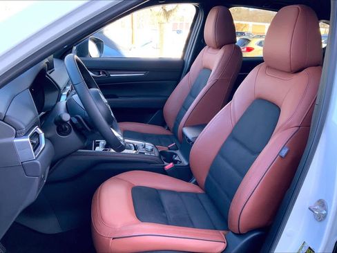 Certified 2024 MAZDA CX-5 Carbon Edition image 9