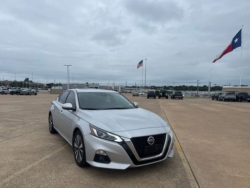 Certified 2022 Nissan Altima 2.5 SL FWD image 2