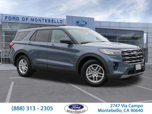 Used 2026 Ford Explorer Active w/ Active Comfort Package RWD image 1