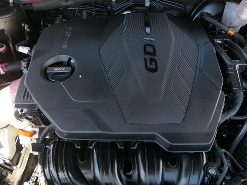 Used 2023 Kia Sportage EX FWD image 29