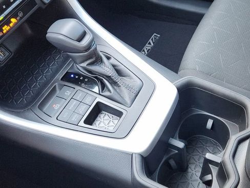 Certified 2023 Toyota RAV4 XLE AWD/4WD image 18